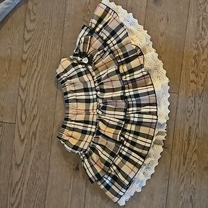 Cute plaid Burberry style ruffle skirt
